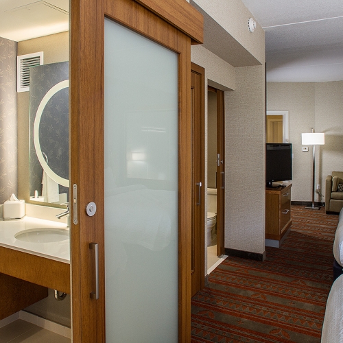 SpringHill Suites Queen Suite Bathroom | Deadwood Hotels