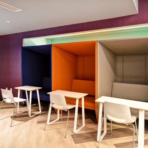 Tru by Hilton Lobby | Deadwood Hotels