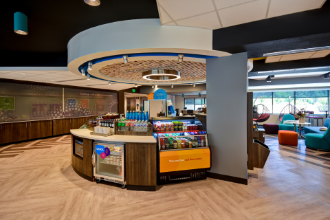 Eat & Sip Lobby