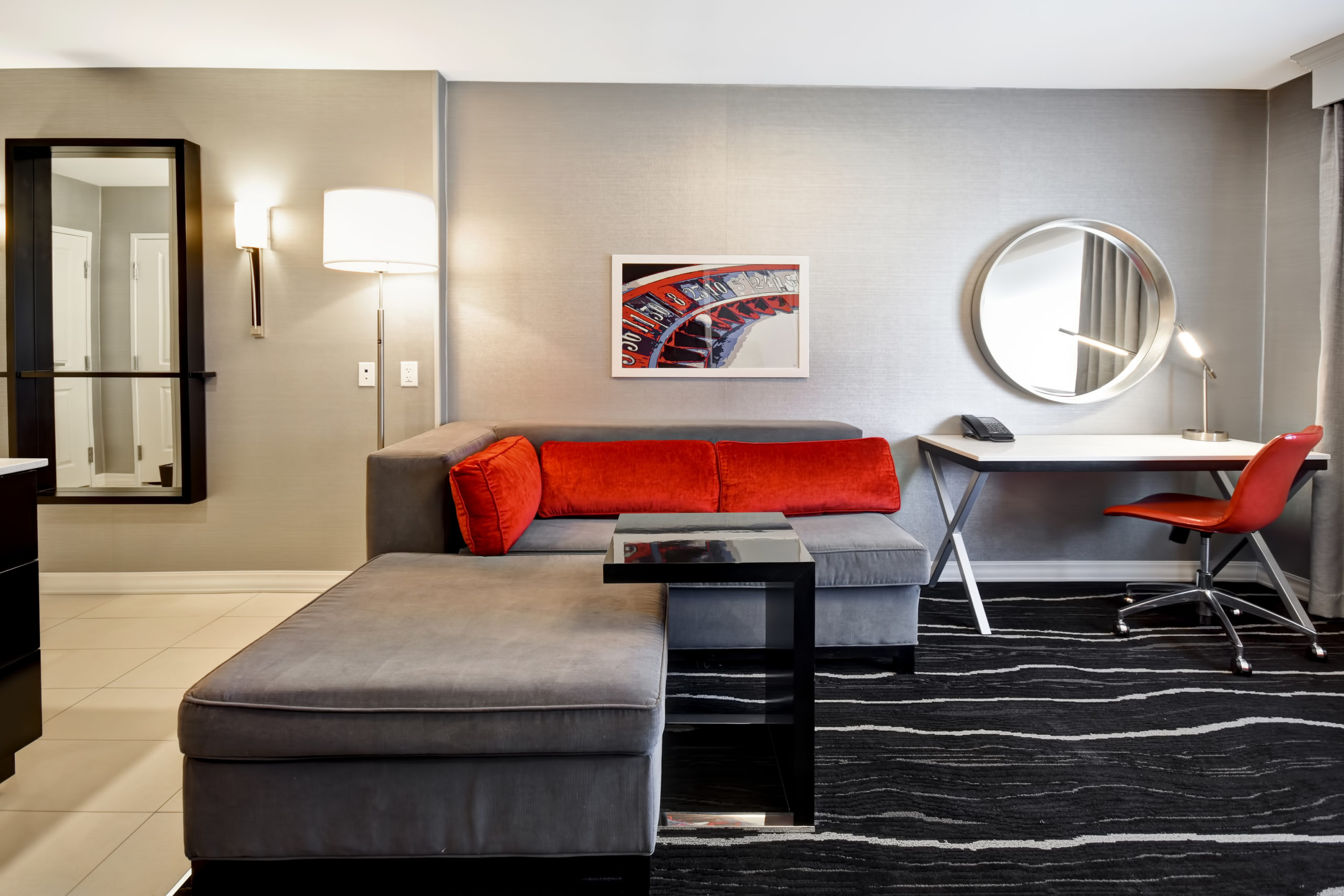 King-Suite-King-Suite-access-3-scaled (1)